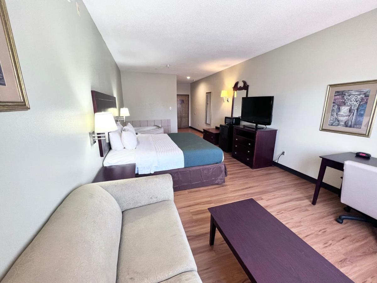 Americas Best Value Inn Wiggins Экстерьер фото