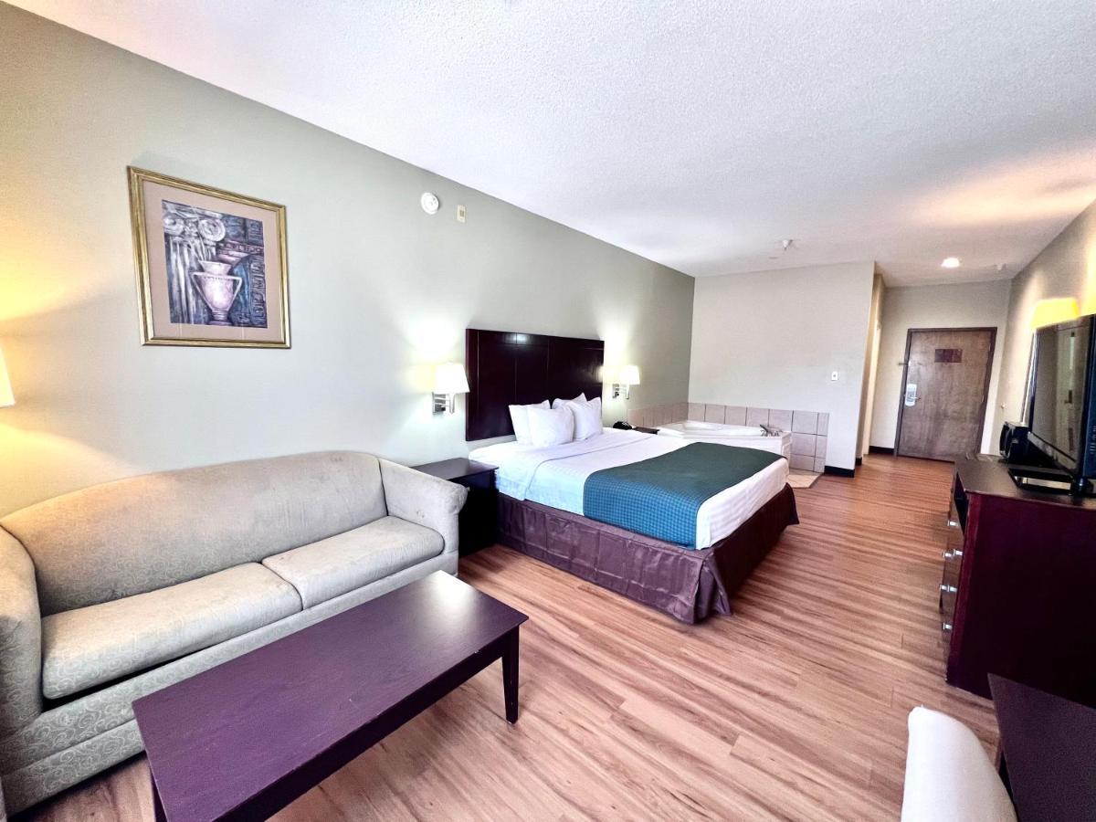 Americas Best Value Inn Wiggins Экстерьер фото
